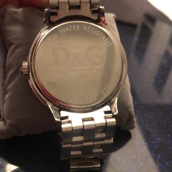 D&G Watch - Picture 4 of 6